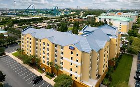 Fairfield Inn And Suites by Marriott Orlando at Seaworld